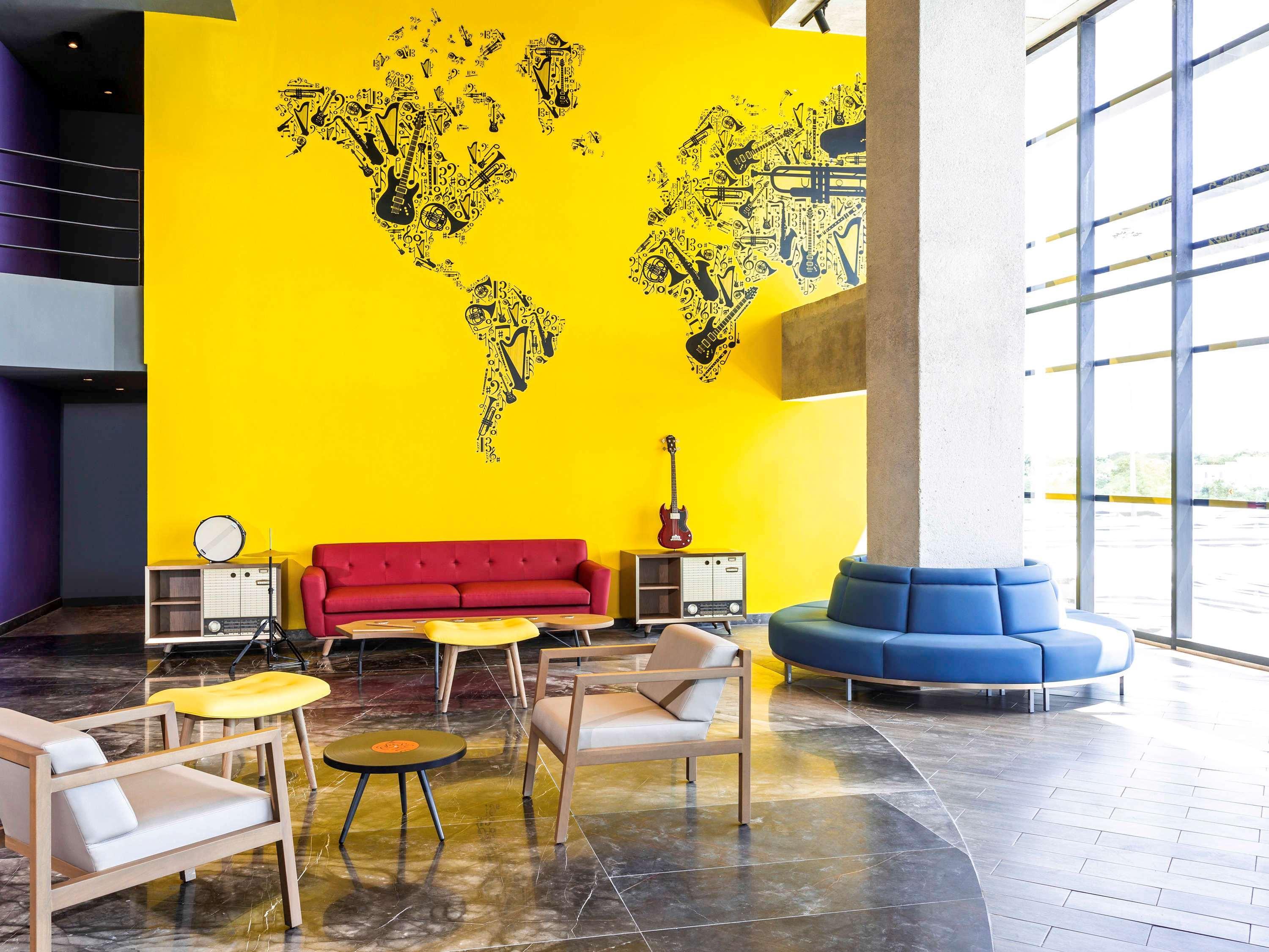 Ibis Styles Merida Galerias Εξωτερικό φωτογραφία